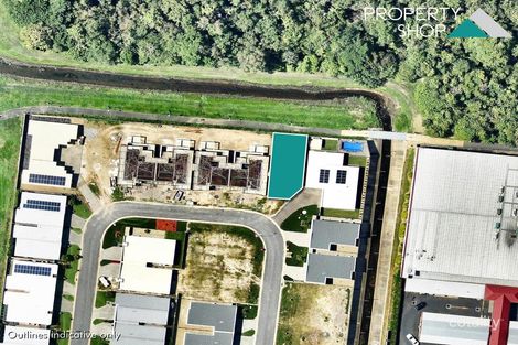 Property photo of 27 Edge Court Manoora QLD 4870