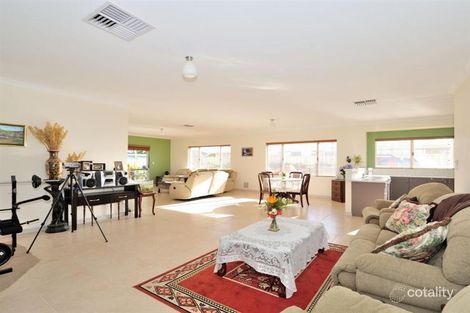 36 Giglia Dr, Sinagra, WA 6065