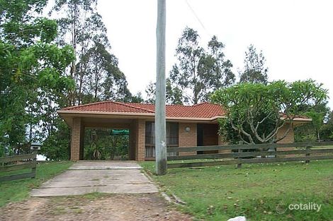 121 Stumm Rd, Southside, QLD 4570