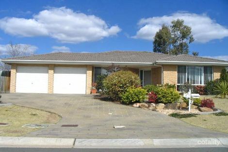 2 Todd Ct, Wattle Grove, NSW 2173