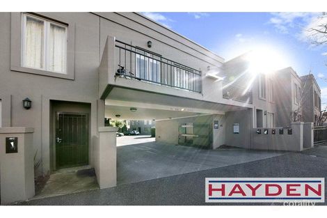 90c Surrey Rd N, South Yarra, VIC 3141