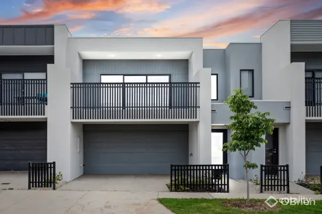 Property photo of 9 Eaglemont Drive Strathtulloh VIC 3338