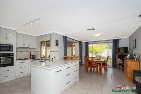 Property photo of 21 Lambourne Place Halls Head WA 6210