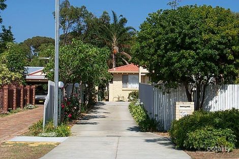 39a Yeovil Cres, Bicton, WA 6157