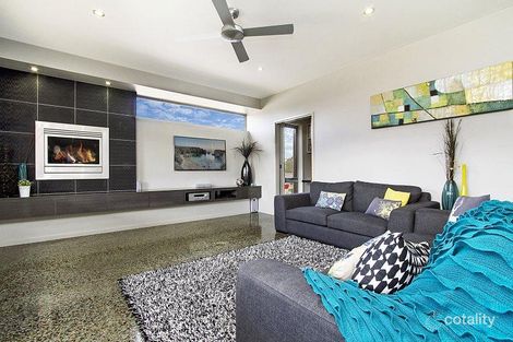 Property photo of 10 Oakes Place Golden Square VIC 3555