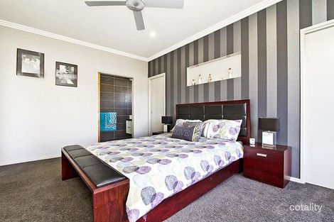 Property photo of 10 Oakes Place Golden Square VIC 3555