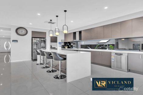 Property photo of 4 Lowe Drive Doreen VIC 3754