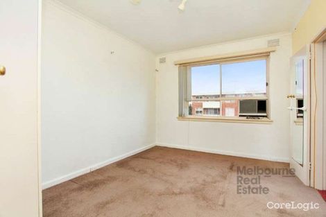 Property photo of 14/11 Marine Parade St Kilda VIC 3182