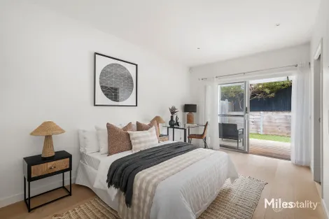 Property photo of 2/114 Maltravers Road Eaglemont VIC 3084