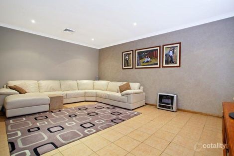 Property photo of 4 Montague Close Green Valley NSW 2168