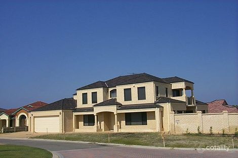 9 Meadowbank Gdns, Hillarys, WA 6025