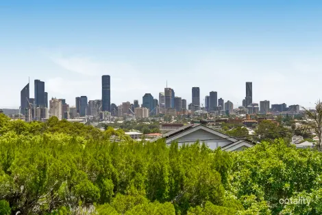 148 SACKVILLE ST, GREENSLOPES, QLD 4120