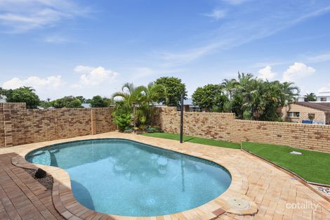 Property photo of 32 Beaconsfield Drive Burleigh Waters QLD 4220