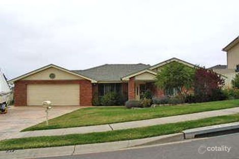 31 Pebble Beach Ct, Belmont, NSW 2280