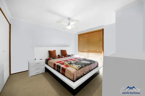 Property photo of 10 Glenbourne Road Cranbourne VIC 3977