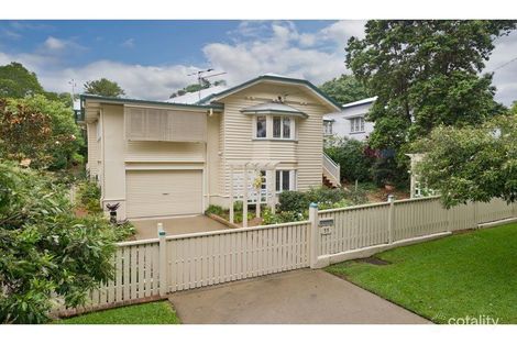 11 Woonga Dr, Ashgrove, QLD 4060