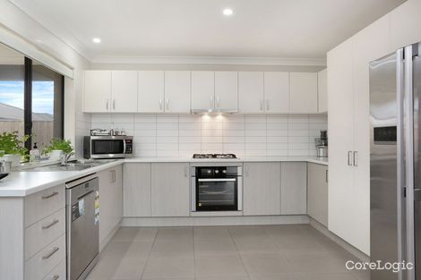 Property photo of 42 Grassbird Drive Point Cook VIC 3030