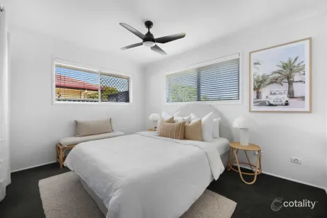 Property photo of 8 Hopbush Street Palm Beach QLD 4221