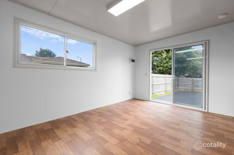 8a Muirkirk Cl, Endeavour Hills, VIC 3802