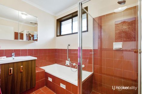 21 Carob Cres, Craigmore, SA 5114