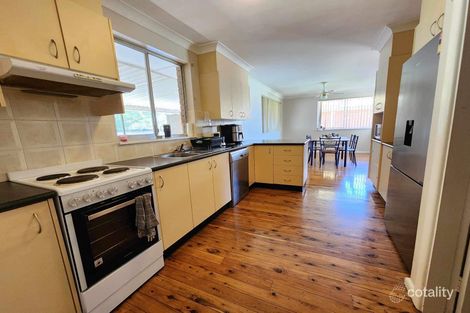 Property photo of 32 Lawson Crescent Orange NSW 2800