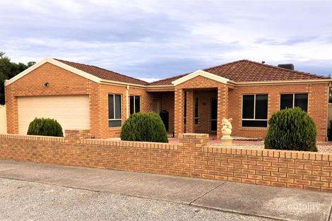 Property photo of 5 Merrivale Place Roxburgh Park VIC 3064