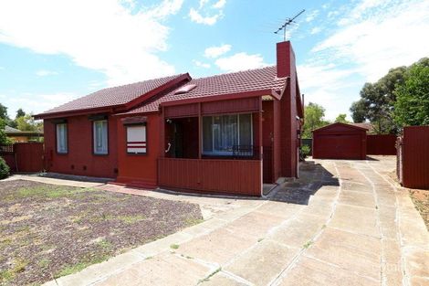 7 Hayles Rd, Elizabeth Park, SA 5113