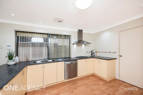 Property photo of 27 Azalea Gardens Forrestfield WA 6058