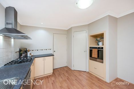 Property photo of 27 Azalea Gardens Forrestfield WA 6058