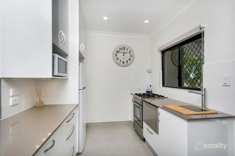 4/5 Hedley Cl, Redlynch, QLD 4870