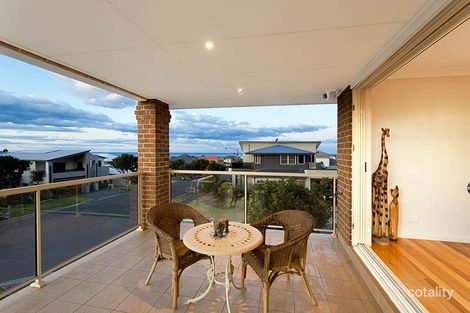 Property photo of 38 Killalea Drive Shell Cove NSW 2529