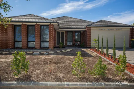 Property photo of 15 Redstone Trail Ellenbrook WA 6069