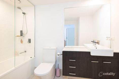 Property photo of 21102/25-31 East Quay Drive Biggera Waters QLD 4216