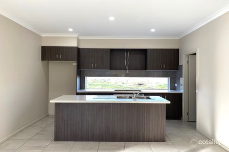 Property photo of 23 Graphite Crescent Wollert VIC 3750
