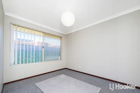 Property photo of 14 Vanilla Glade Kenwick WA 6107