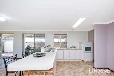 Property photo of 14 Vanilla Glade Kenwick WA 6107