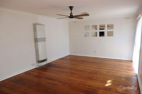 Property photo of 7 Silvan Grove Hampton Park VIC 3976