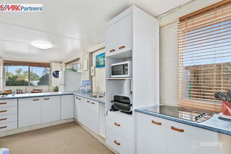 Property photo of 1 Crescent Street Urangan QLD 4655