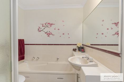 Property photo of 6 Banyule Court Wattle Grove NSW 2173