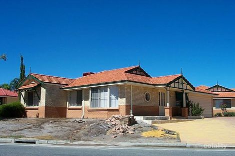 168b Forest Lakes Dr, Thornlie, WA 6108