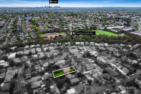 Property photo of 16 Kanooka Avenue Ashwood VIC 3147