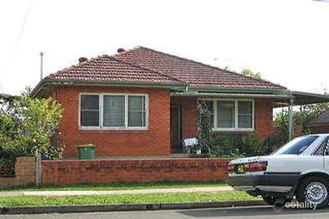 32 Cunninghame St, Fairfield, NSW 2165