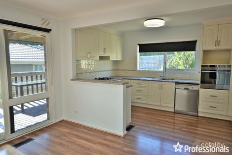Property photo of 13 Huntingdale Drive Chirnside Park VIC 3116