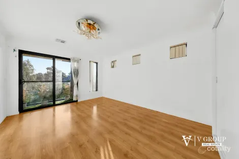 Property photo of 8/5 Korab Place Roxburgh Park VIC 3064