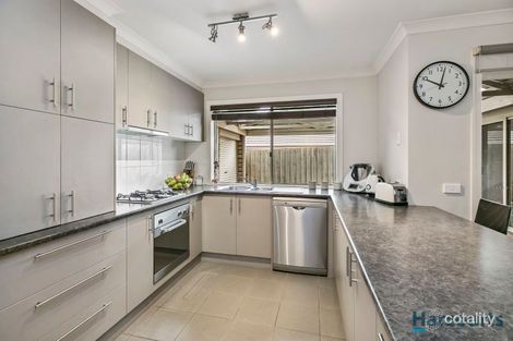 Property photo of 22 Rivendale Crescent Drouin VIC 3818