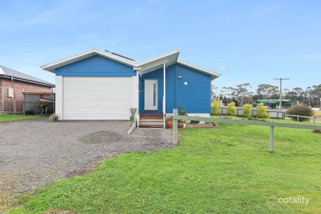 11 Bond St, Cobden, VIC 3266