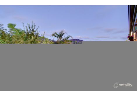 Property photo of 30 Elderiana Link Banksia Grove WA 6031