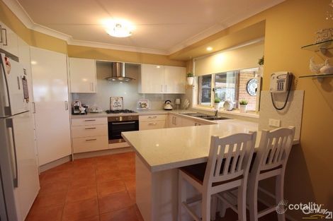 Property photo of 5 Peatmoss Drive Cameron Park NSW 2285