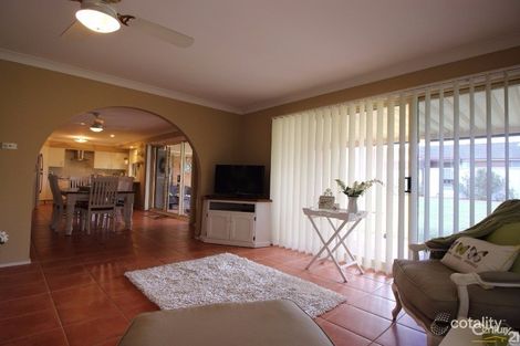 Property photo of 5 Peatmoss Drive Cameron Park NSW 2285