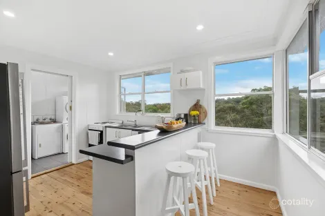 Property photo of 24 Parkes Crescent Faulconbridge NSW 2776